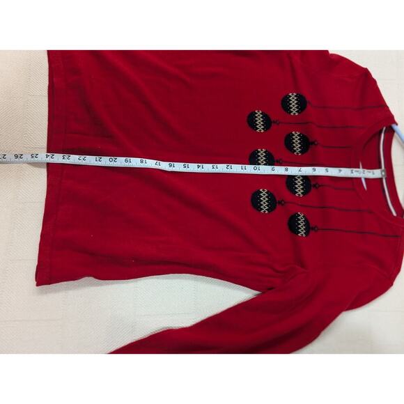 Red knit Tommy Hillfiger sweater with ornament detailing size approx Medium - Picture 6 of 8
